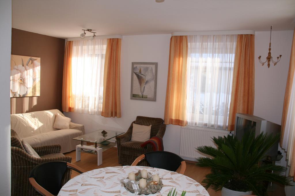 Ferienhaus Klein Villa Дрезден Екстериор снимка